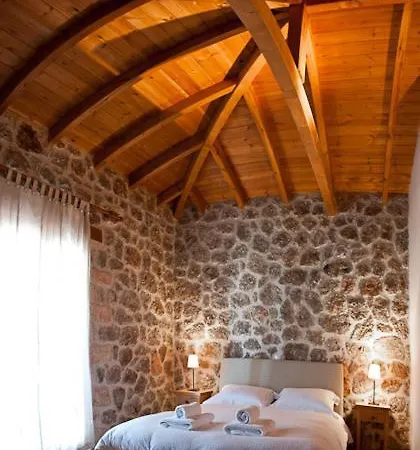 Levanta Synikia Mesi Trikalon