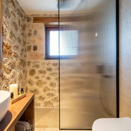 Levanta Guest house 4*