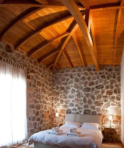 Levanta Synikia Mesi Trikalon