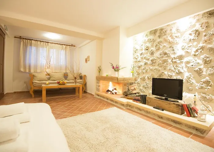 Levanta Synikia Mesi Trikalon